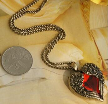 Vintage Retro Red Heart Wings Necklace for Women