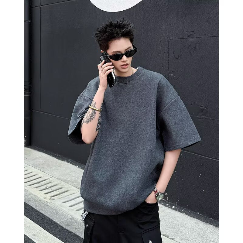 Loose and Versatile Silhouette Shirt