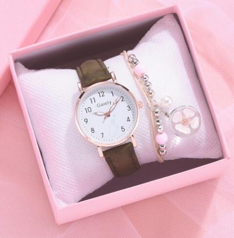 Vintage Harajuku Style Women's Leather Strap Watch