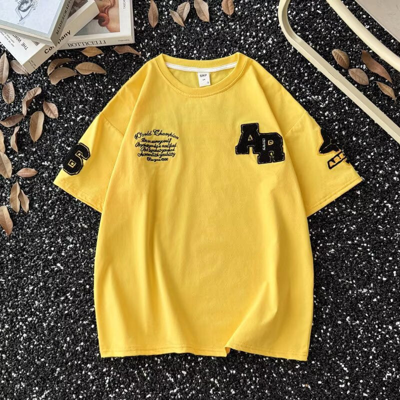 Casual Short Sleeved T-Shirt with Embroidered Pattern