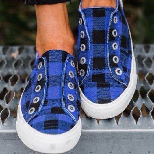 Women's Large Size Slip-On Canvas Shoes