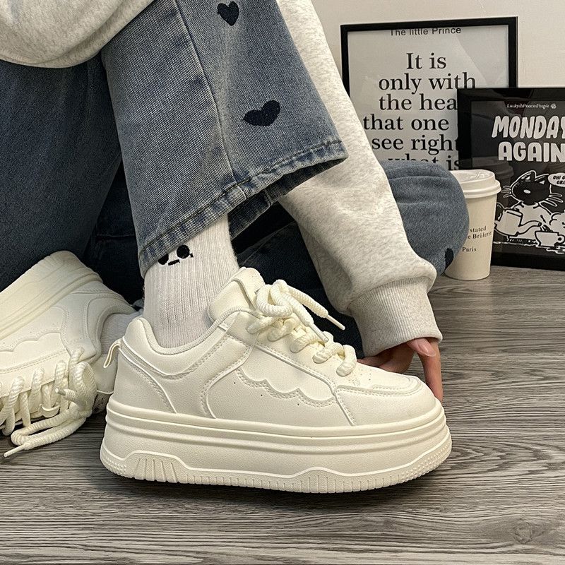 Trendy Versatile Bread Shoes for Students