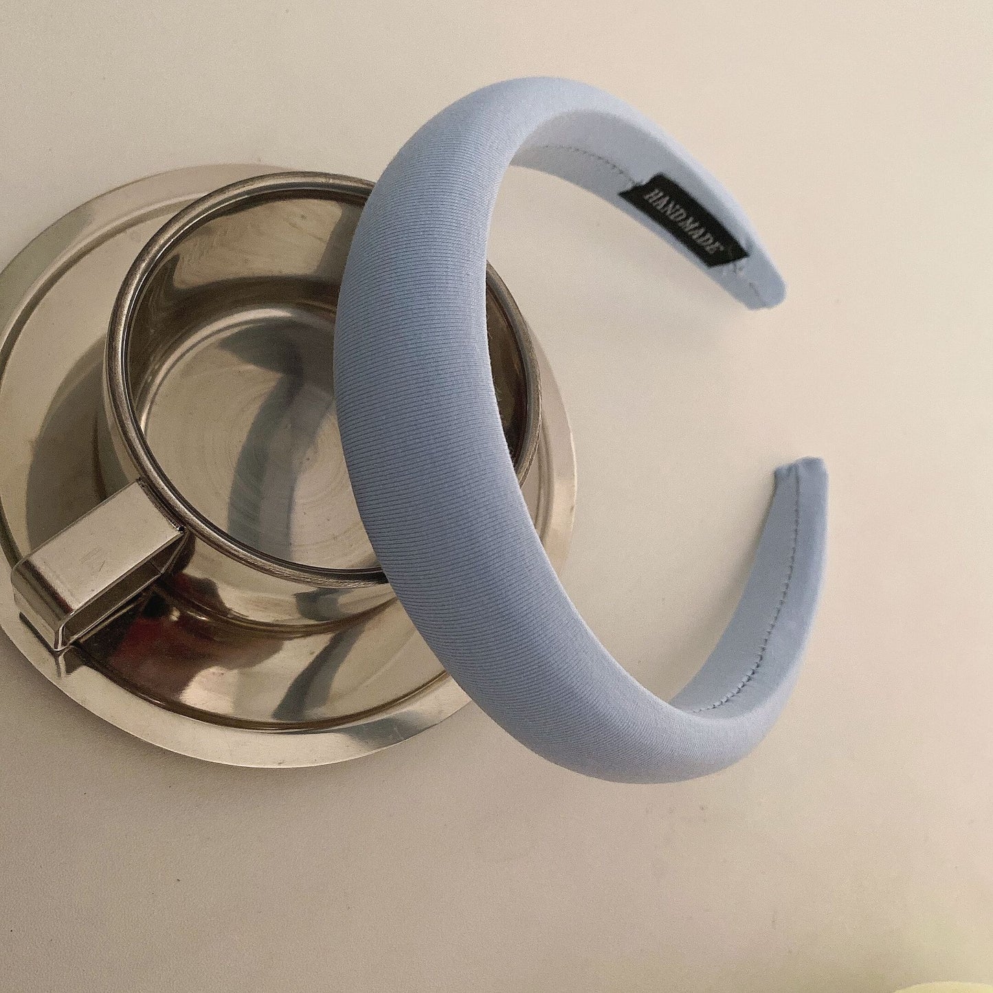 Gentle Cream Color Candy Wide-Brimmed Sponge Headband