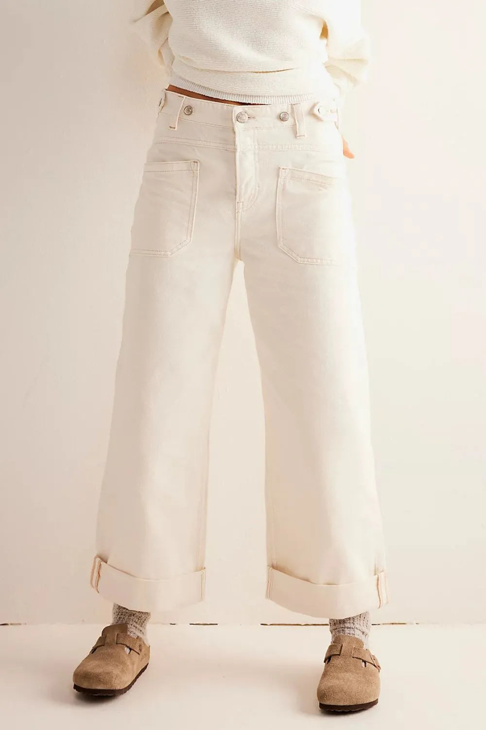 Playful Washed Wide Leg Jeans with Pockets