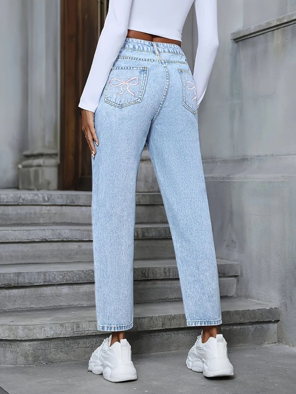 Harajuku Distressed High Rise Jeans with Pockets
