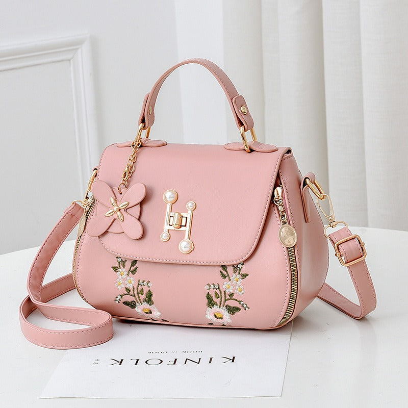 Harajuku Style Bucket Bag - Trendy Women's Messenger Handbag
