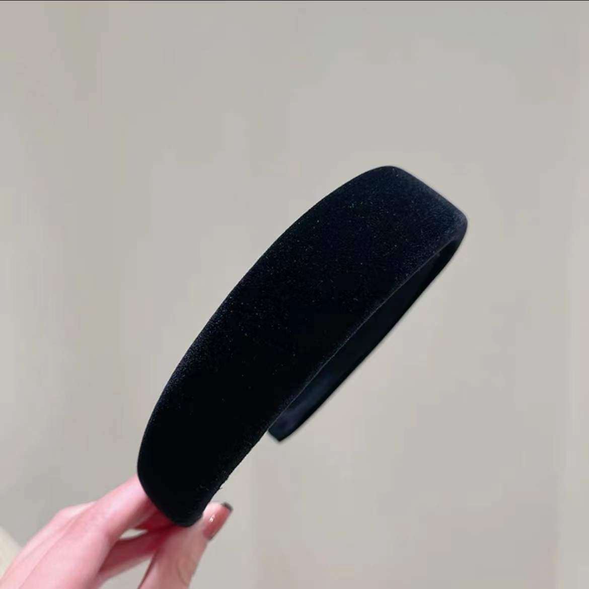 Korean Gentle Pink Velvet Retro Sponge Hairband