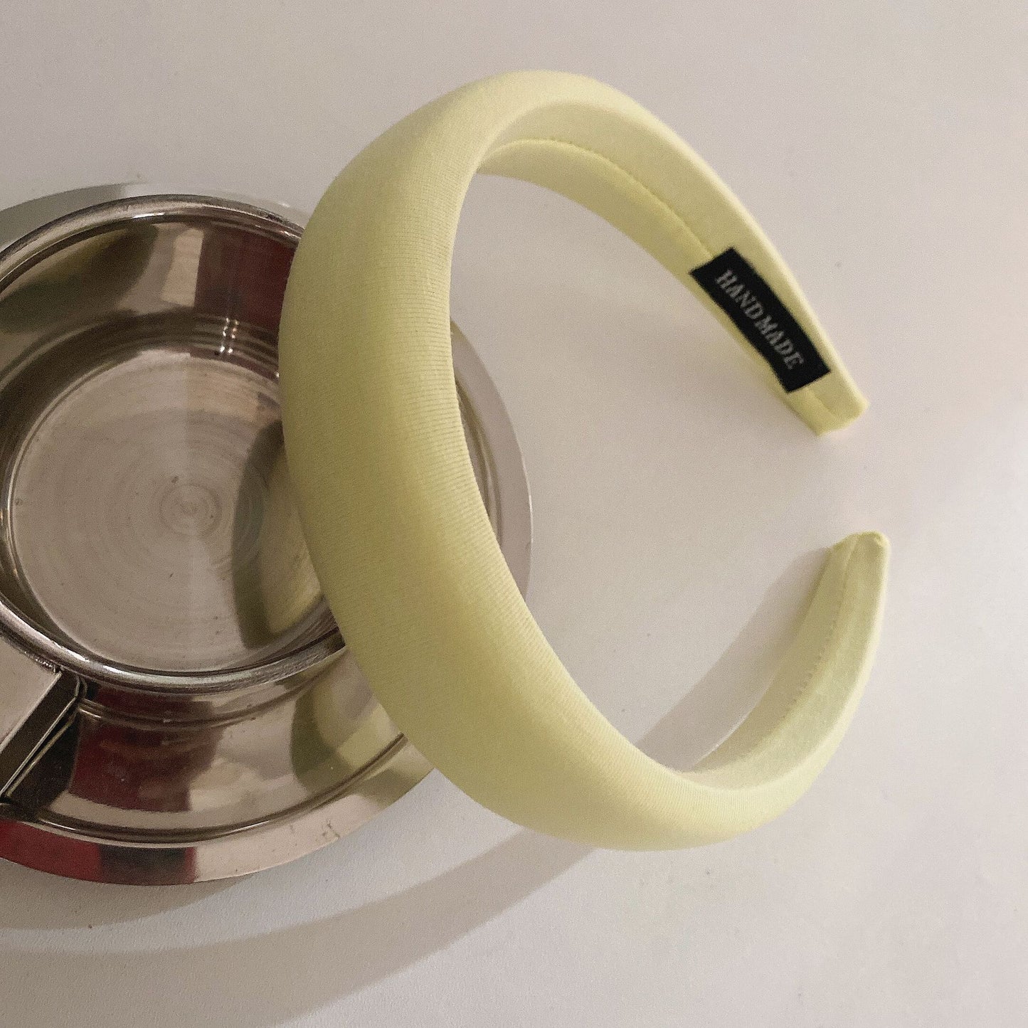 Gentle Cream Color Candy Wide-Brimmed Sponge Headband