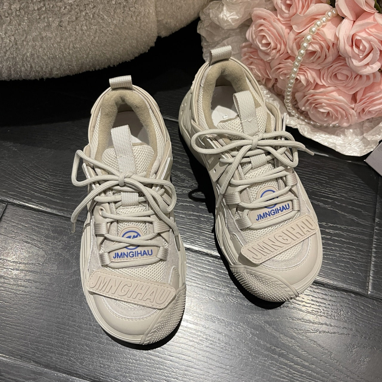 Hong Kong Style Women's Plush Retro Sneakers