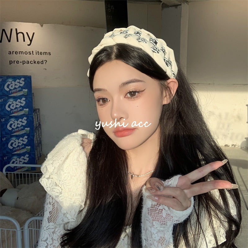 Korean Three-Dimensional Woven Headband