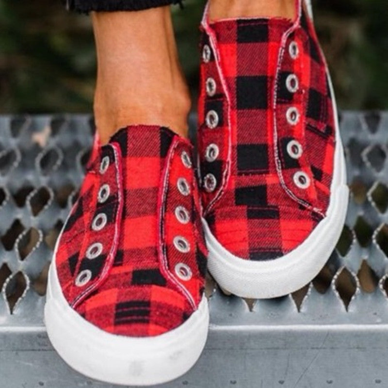 Women's Large Size Slip-On Canvas Shoes