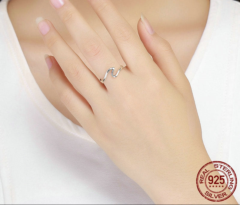 Geometric Wave 925 Sterling Silver Ring for Women