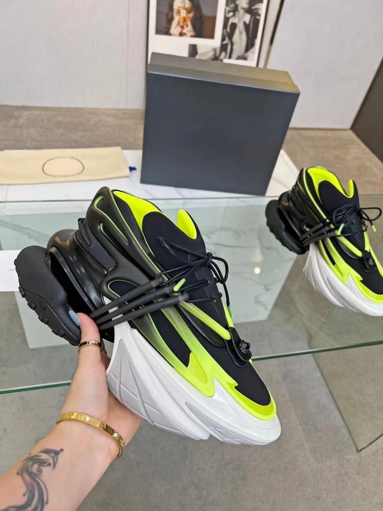 Hot Sale Multicolour Jogging Sneakers