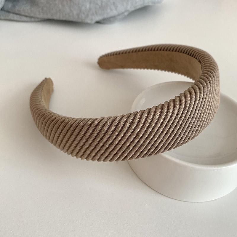 Diagonal Striped Wide-Brimmed Sponge Headband