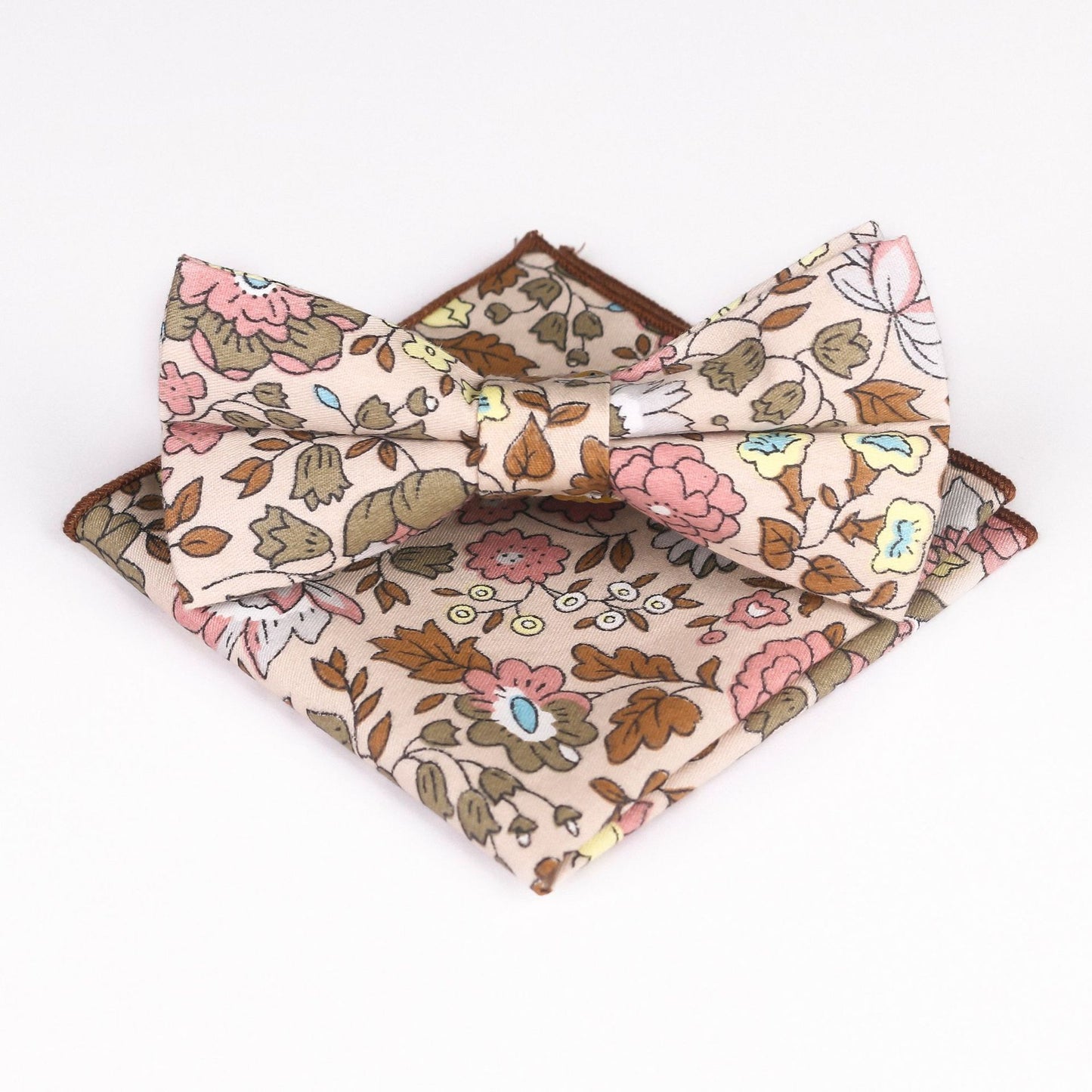 Cotton Bow Tie Print Suit & Pocket Square