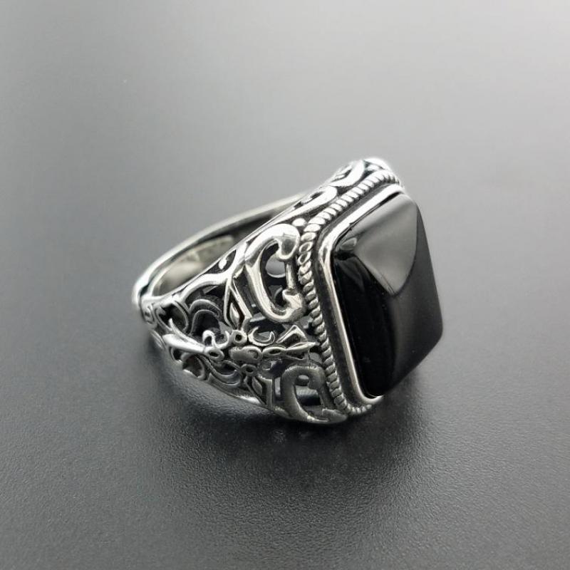 Vintage 925 Sterling Silver Men's Ring with Black Onyx