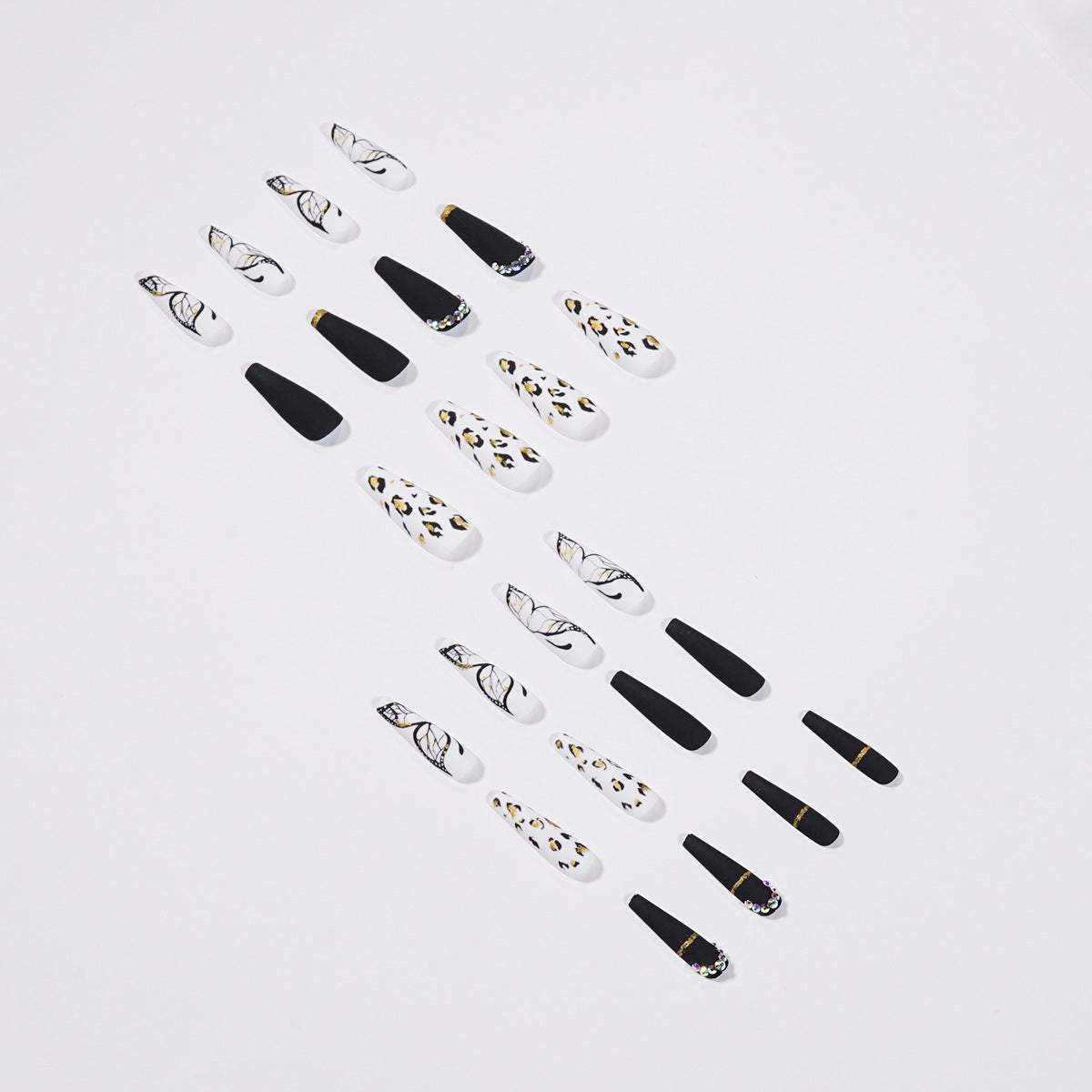 Butterfly Leopard-Print Nail Art Set - 24 Stylish Nail Pieces