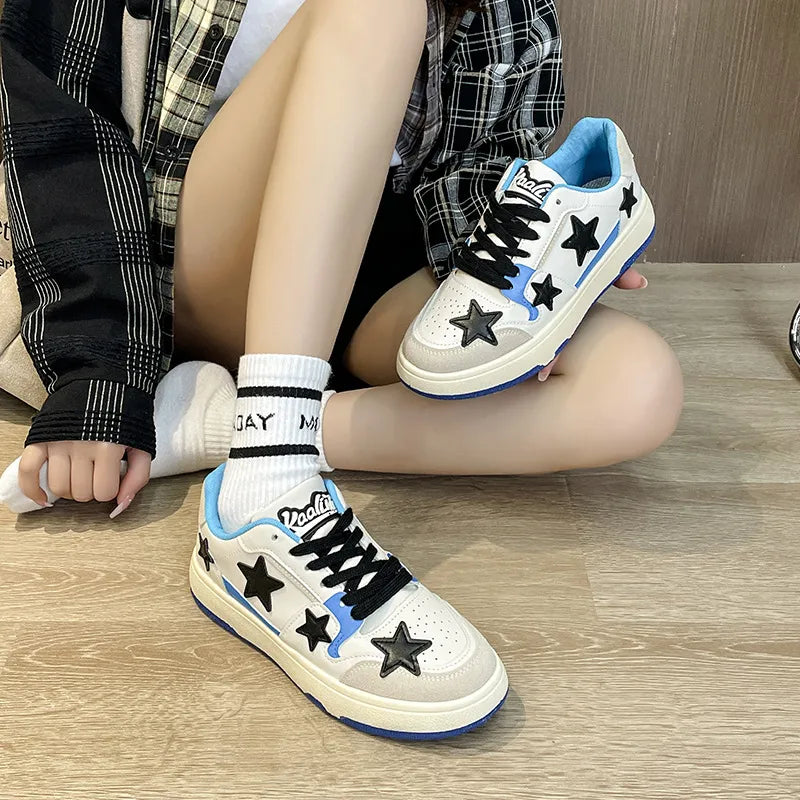 Playful Contrast Star Round Toe Athletic Sneakers