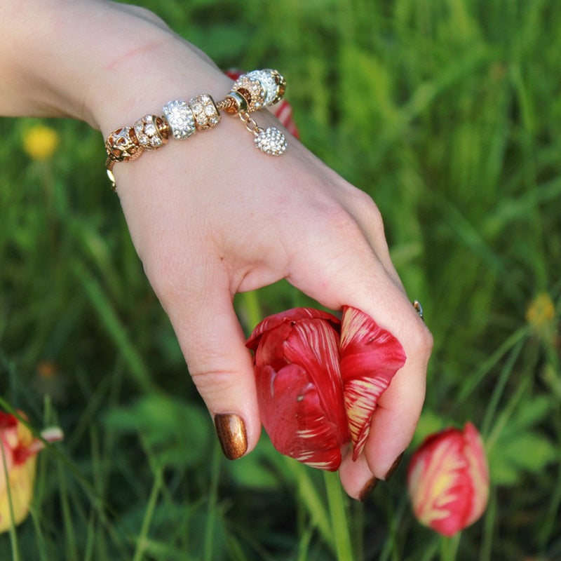 Trendy Gold Heart Charm Bracelets for Women