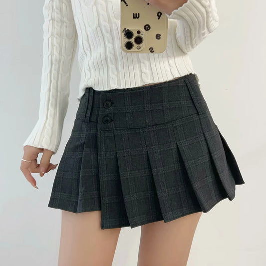 Harajuku Style Checkered Pleated Mini Skirt in Black and Gray