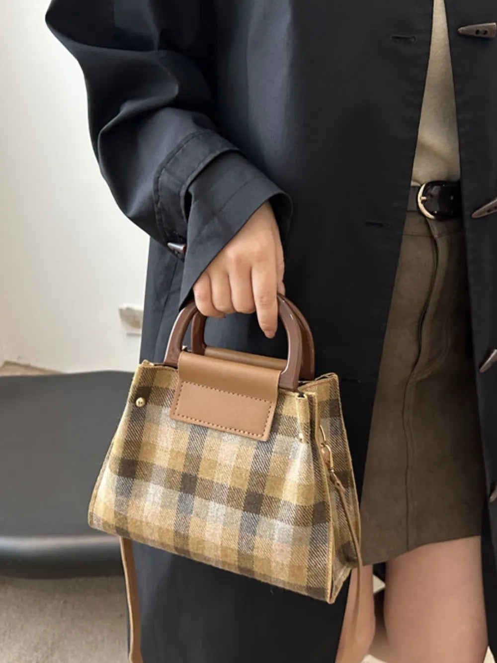 Plaid Trapezoid Crossbody Bag - Harajuku Style