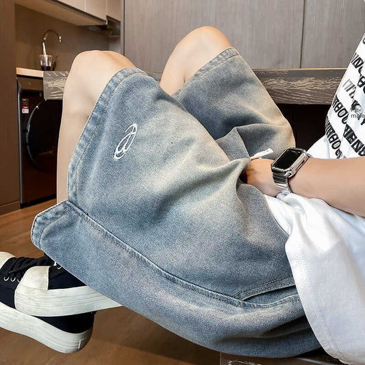 Washed Denim Five-Quarter Pants