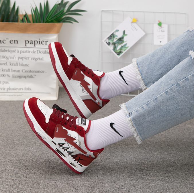 Retro Love Skateboard Shoes - Wine Red