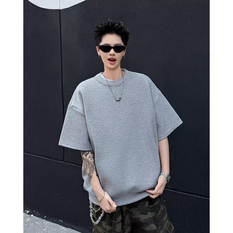 Loose and Versatile Silhouette Shirt