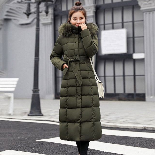 Harajuku Style Slim Women’s Winter Jacket with Fur Hood
