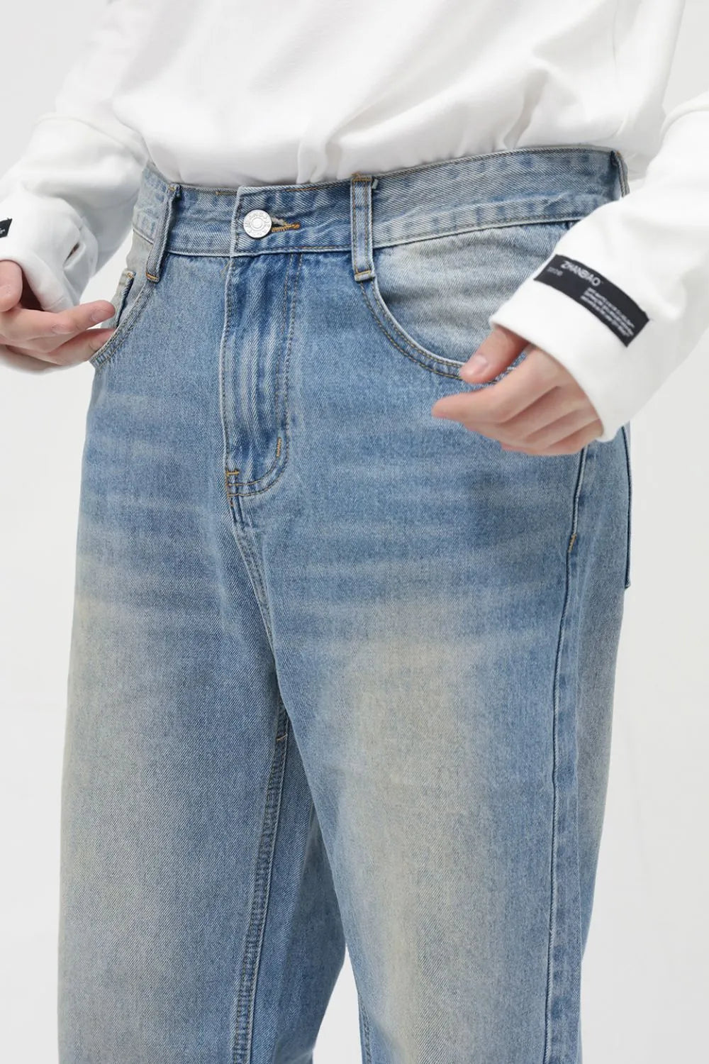 Harajuku Style Washed Mid Rise Jeans with Pockets