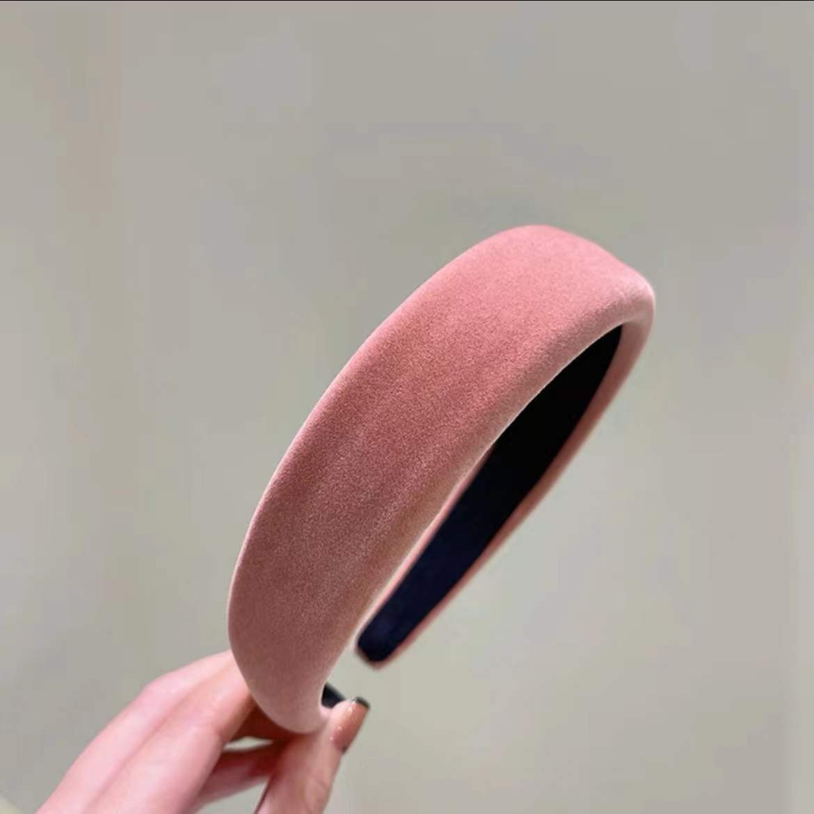 Korean Gentle Pink Velvet Retro Sponge Hairband