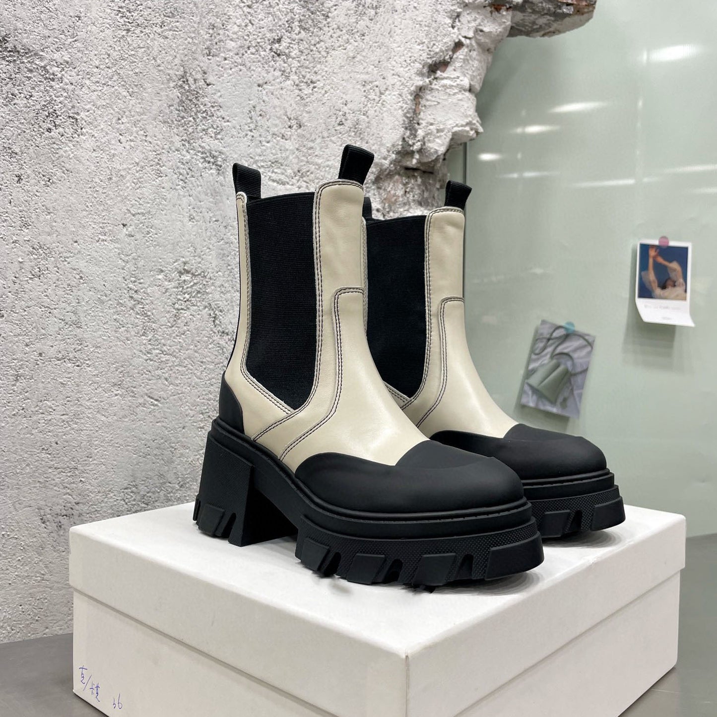 Thick Sole Height Increasing Chelsea Boots for Women