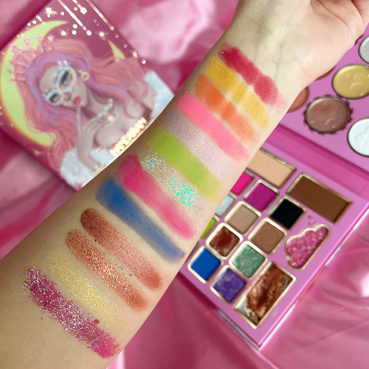 30 Colors Mask Queen Eyeshadow Palette + Blush + Contour