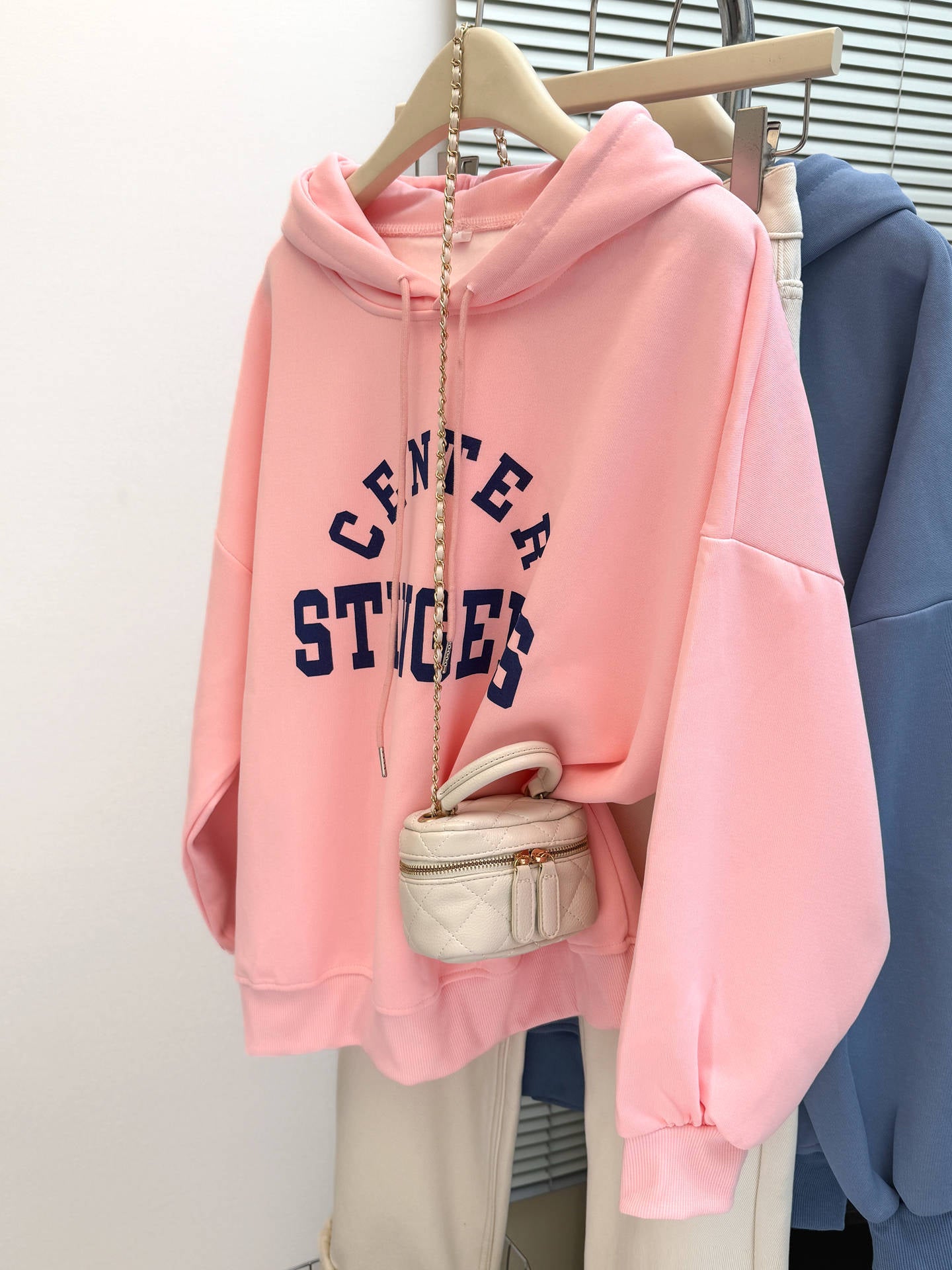 Vintage Hooded Sweatshirt for Women - Lightweight Loose Hoodie Fleece-Lined