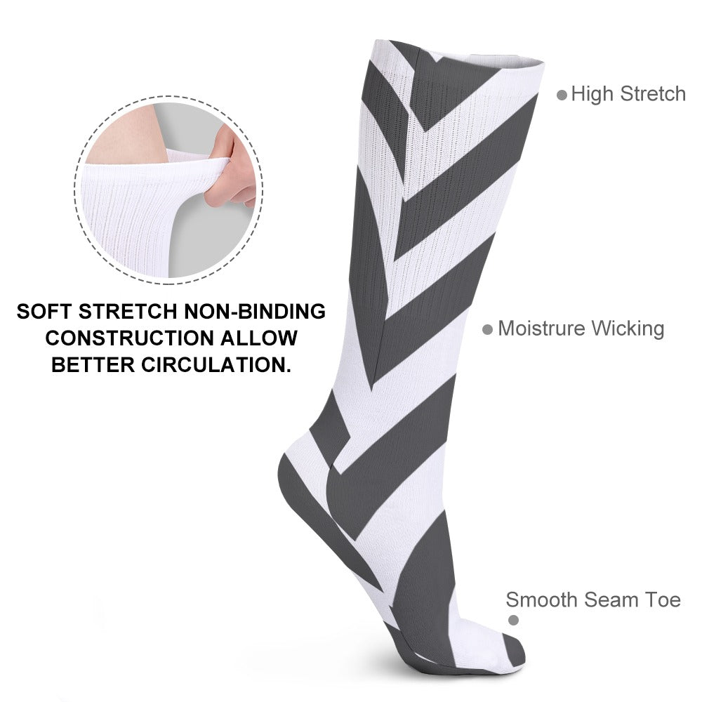 Breathable Black and White Zig Zag Socks