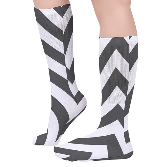 Breathable Black and White Zig Zag Socks