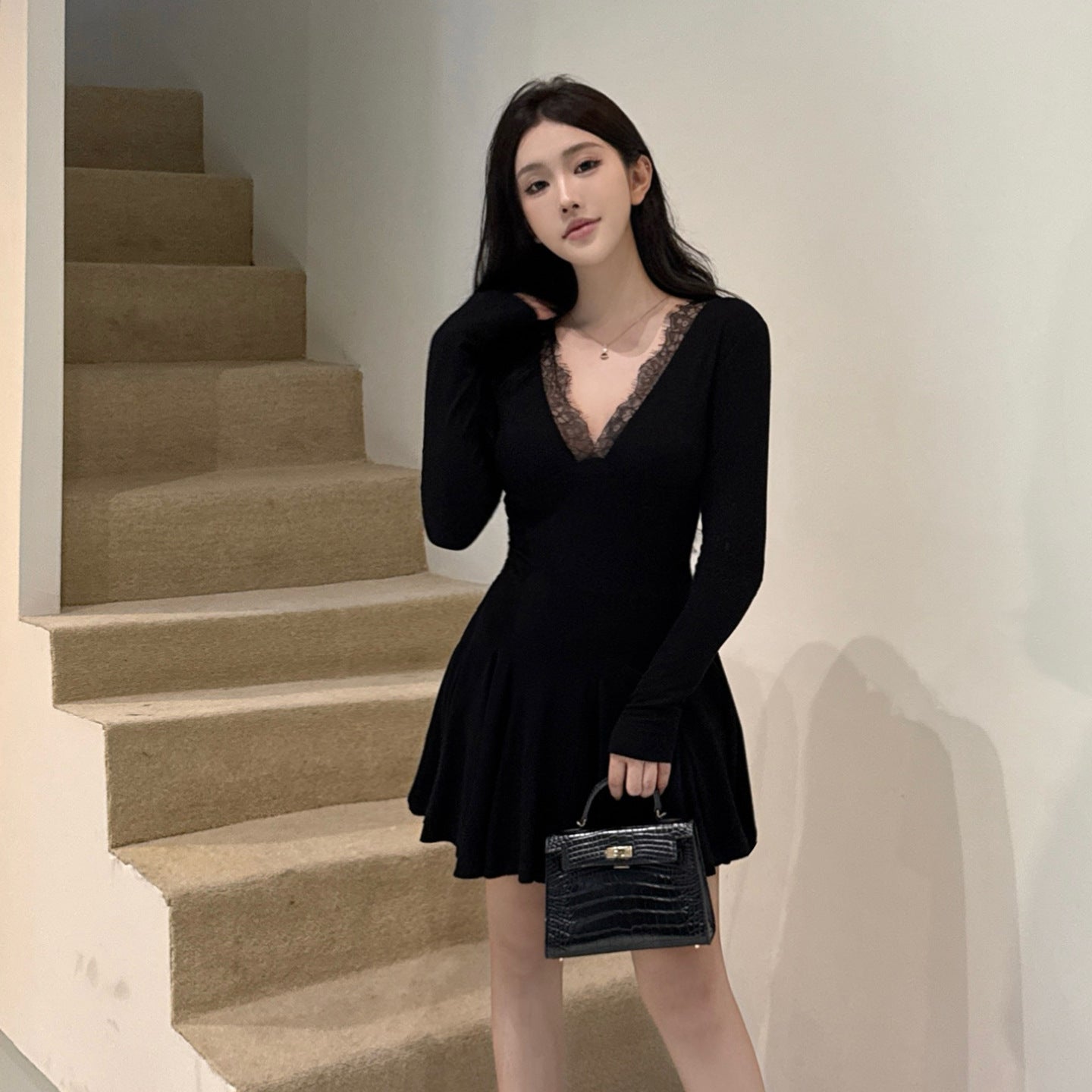 Lace V-neck Slimming Long Sleeve Dress for Women