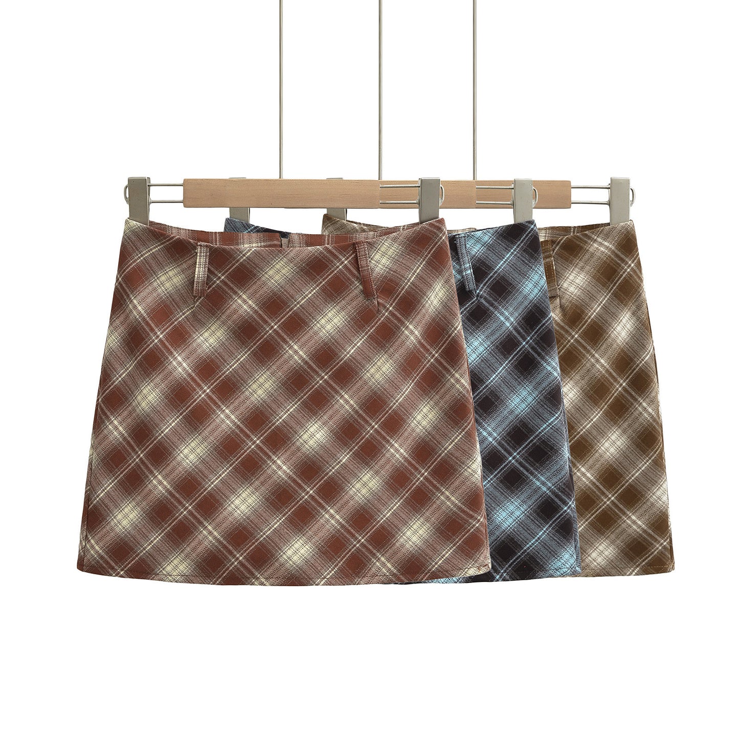 Gradient Plaid Skirt with Waist Loop
