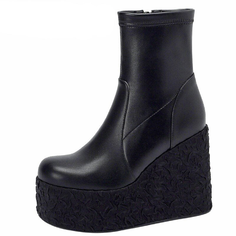 Latest Women's Ankle Boots for Autumn and Winter Fashion in Punk Style with High Platform Wedge Heels for Parties and Nightclubs