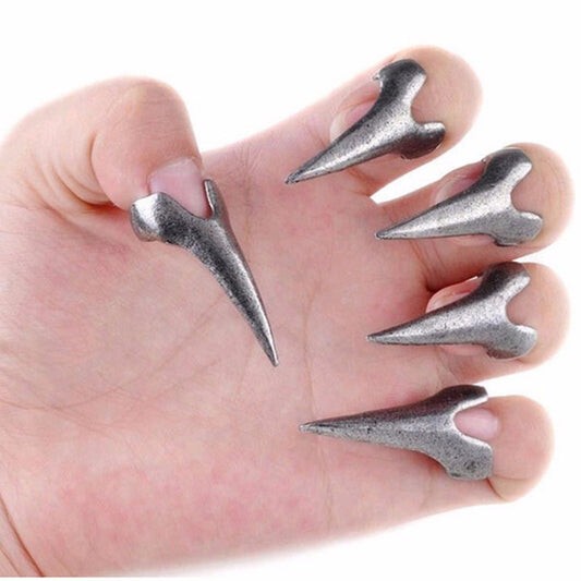 Vintage Claw Nail Rings - Playful Halloween Jewelry