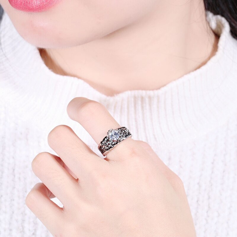 Gothic Skull Ring with CZ Crystal - Harajuku Style