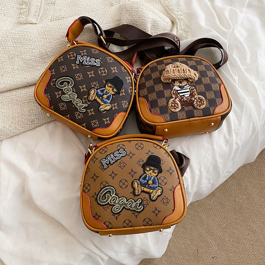 Harajuku Bear Old Flower Hand-Held Shoulder Bag