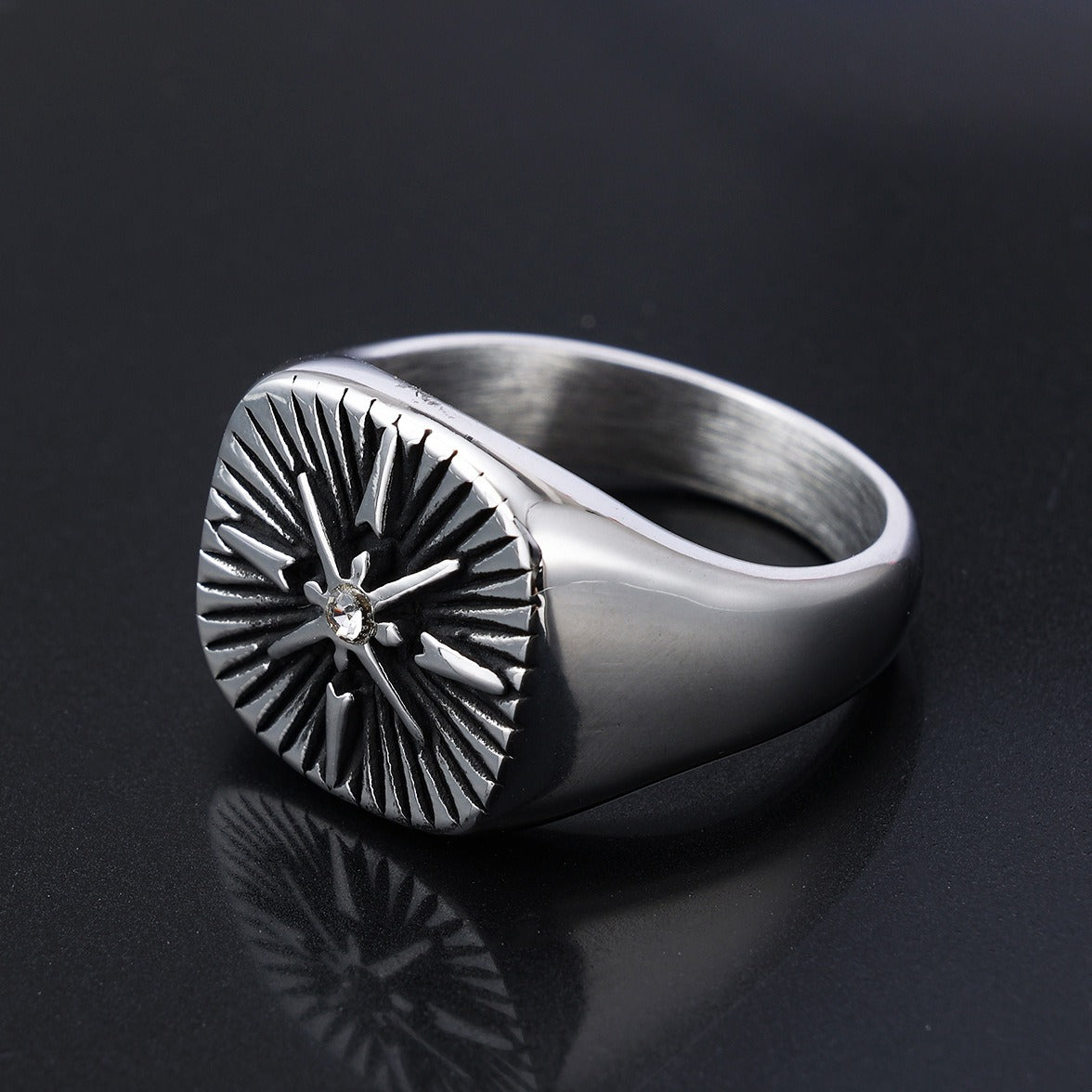 Men's Viking Compass Ring - Nordic Navigator Style