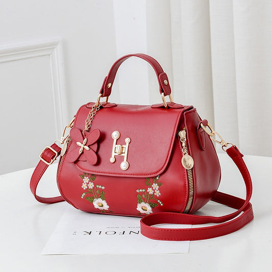 Harajuku Style Bucket Bag - Trendy Women's Messenger Handbag