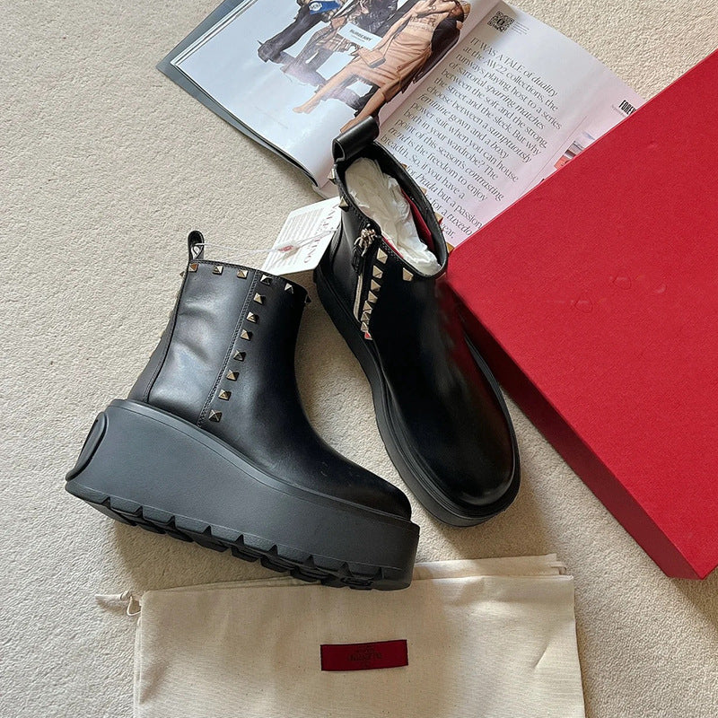 Thick Sole Platform Rivet Chelsea Ankle Boots for Women