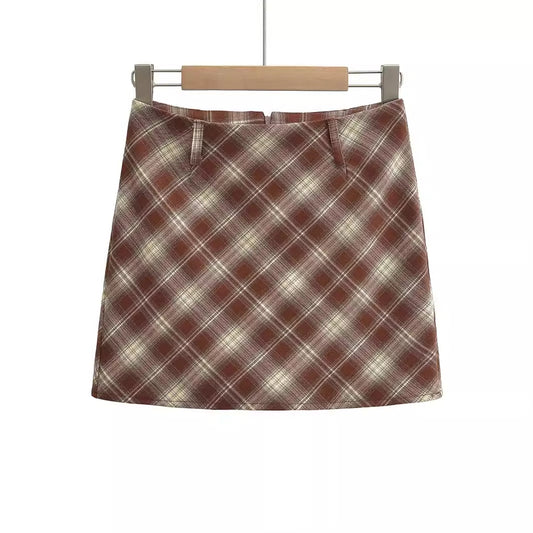 Gradient Plaid Skirt with Waist Loop