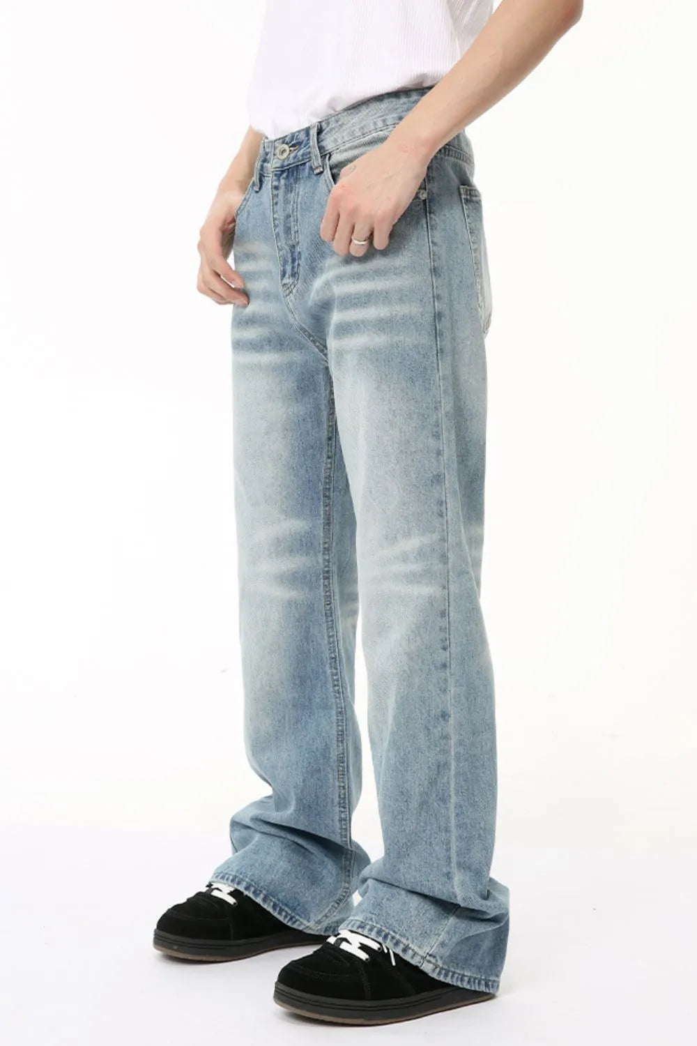 Playful Baggy Jeans with Pockets