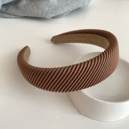 Diagonal Striped Wide-Brimmed Sponge Headband