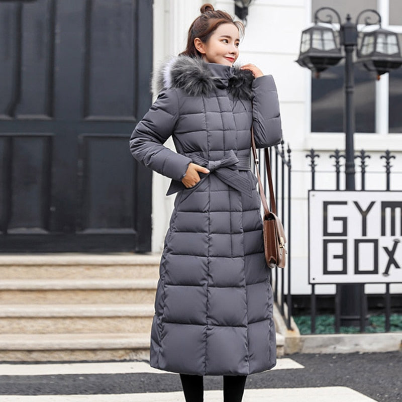 Harajuku Style Slim Women’s Winter Jacket with Fur Hood