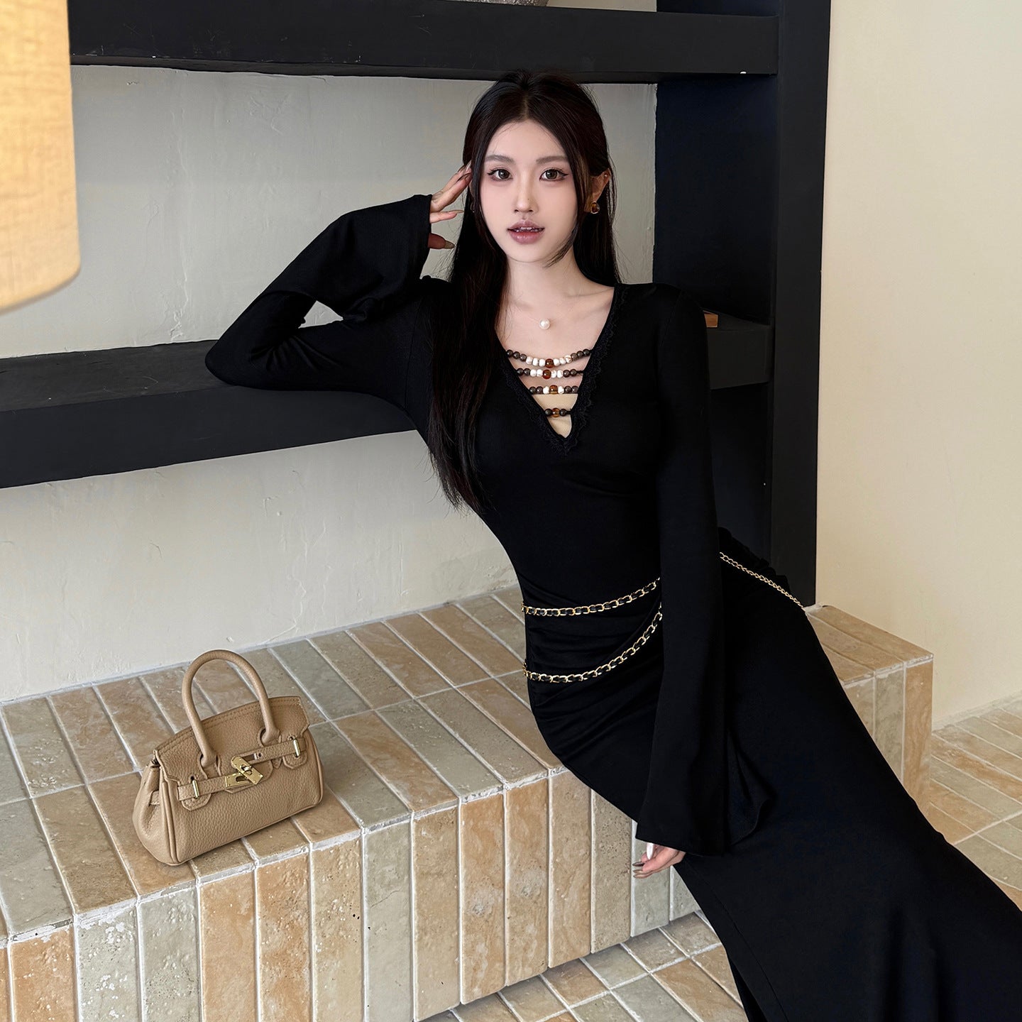 Deep V Beaded Royal Sister Wind Spicy Girl Waist Pack Hip Dress